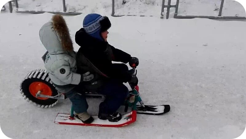 Детский снегоход