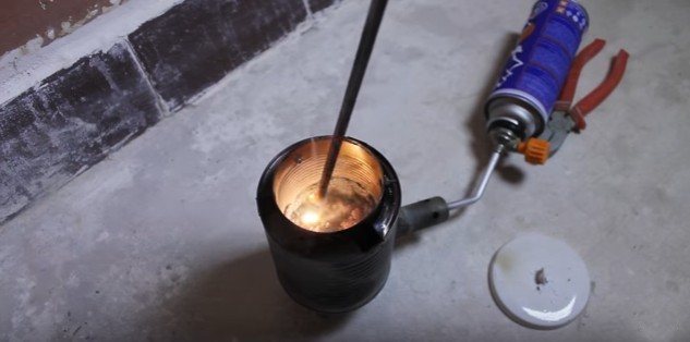 фото печи из банок