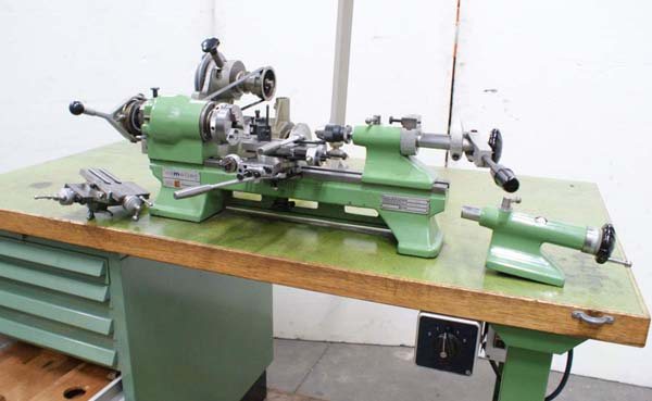 Фото прецизионного часового токарного станка Schaublin-70