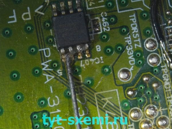 Нанесение флюса на SMD деталь