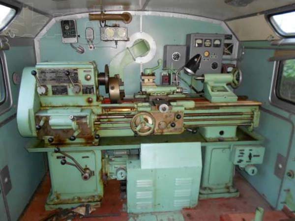 Общий вид универсального токарно-винторезного станка ЛТ-10, ЛТ-11