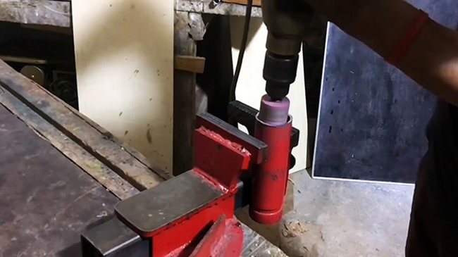 Зачистка торцов трубы
